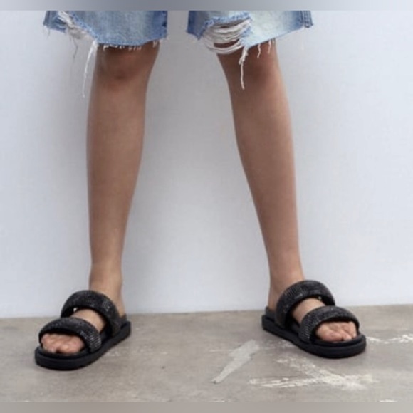 Zara Black🖤🖤🖤 Rhinestone Flat Sandals - Size 6 - NWT - Picture 11 of 12